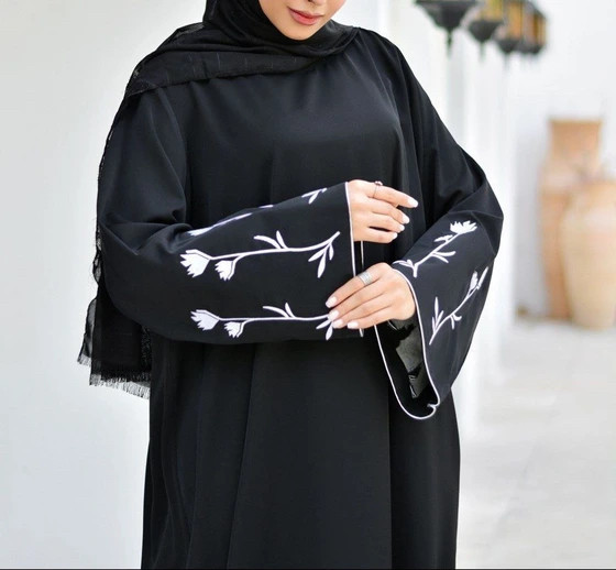 عبا آستین گلدوزی